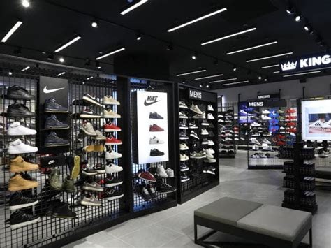 negozio scarpe marcianise